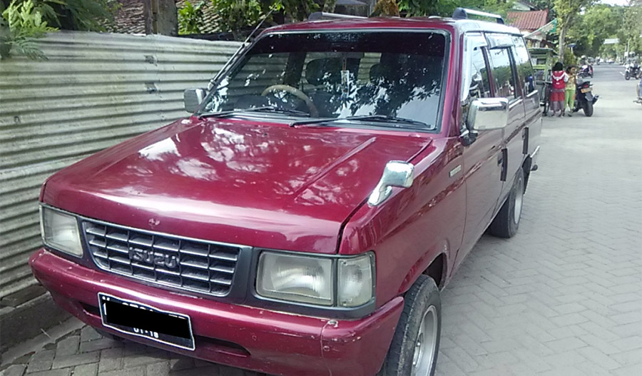 Isuzu Panther Hi Grade 1996
