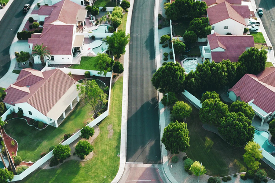 Bisnis Real Estate LacakHarga