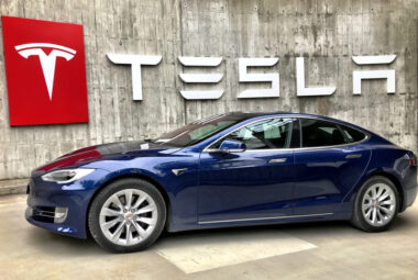 Berapa Sih Harga Mobil Tesla?