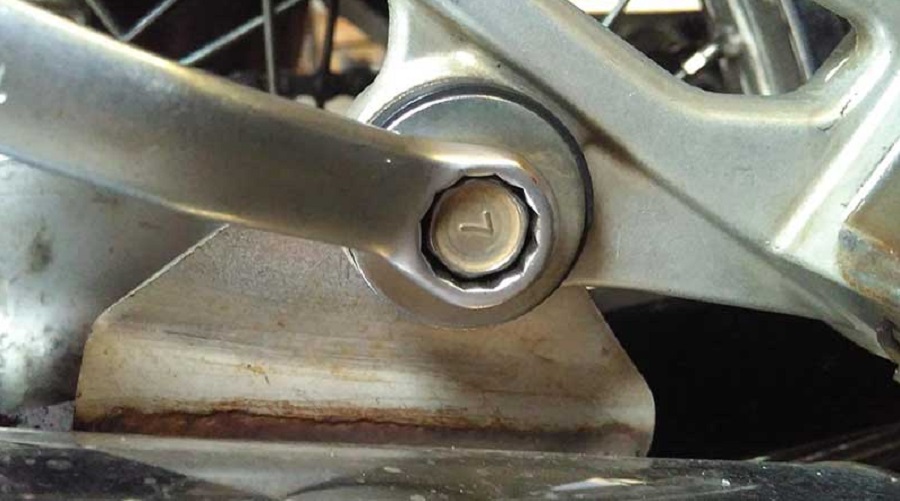 Baut Motor Kendor Harus Dikencangkan Kembali 