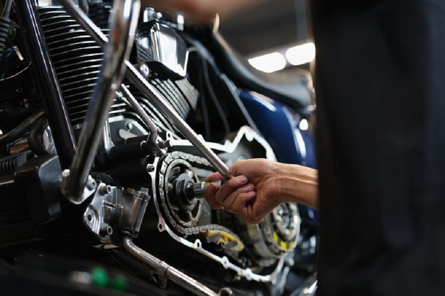 Jarang Melakukan Service Besar Bisa Menyebabkan Turun Mesin