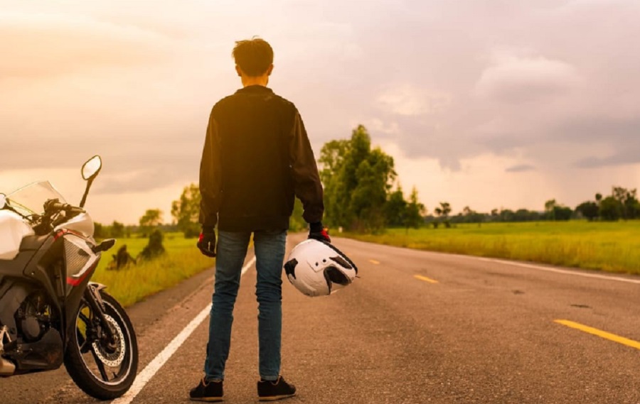 Ilustrasi Motor Mogok Karena Piston Bermasalah 