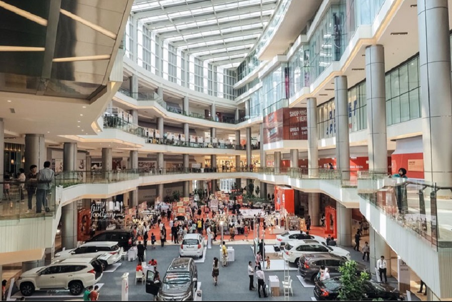 Pusat Perbelanjaan di kawasan Pantai Indah Kapuk 