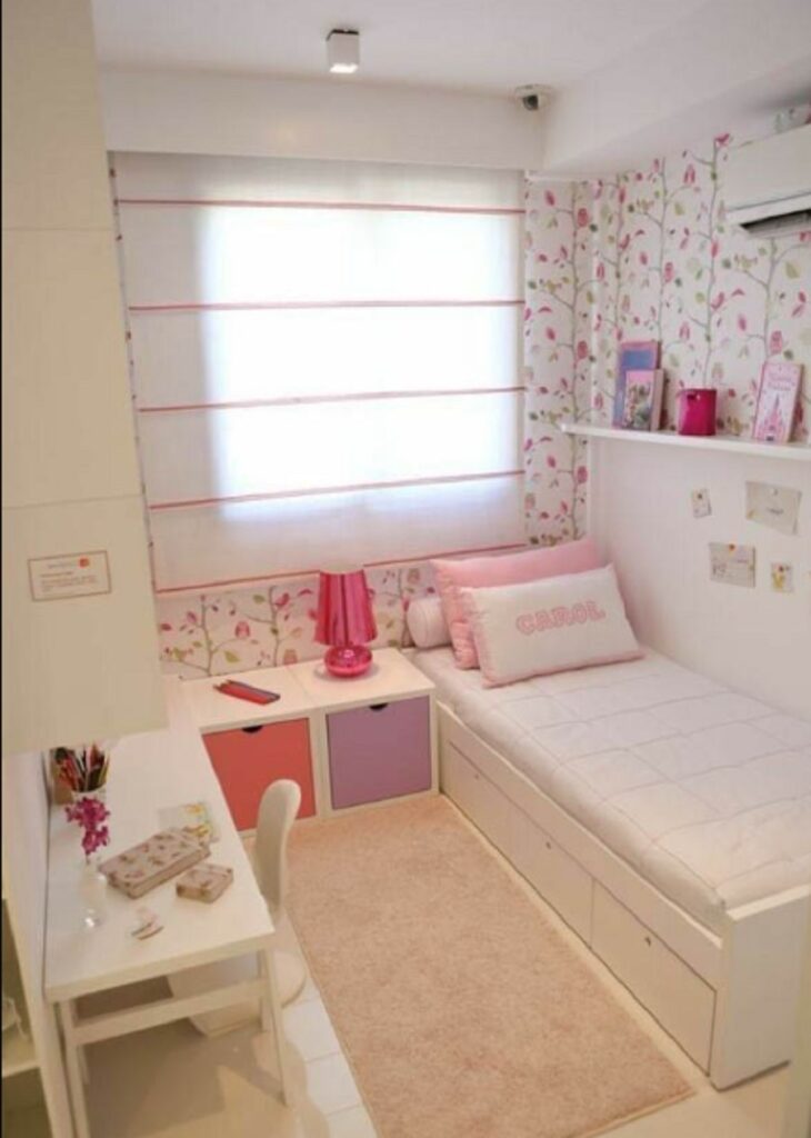 Kamar Tidur Monokromatik 