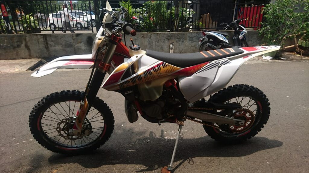 Motor Trail KTM 250 EXC TPI