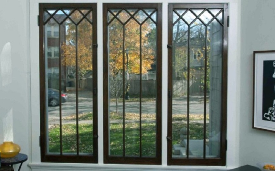 Teralis Jendela Klasik Vertikal 