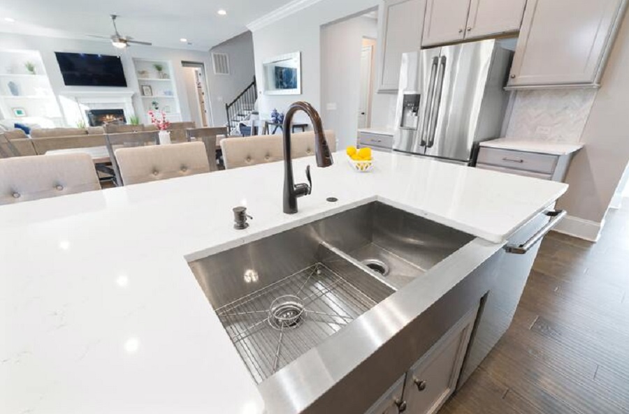 Desain Tempat Cuci Piring Dua Kompartemen (Source : rumah.com)