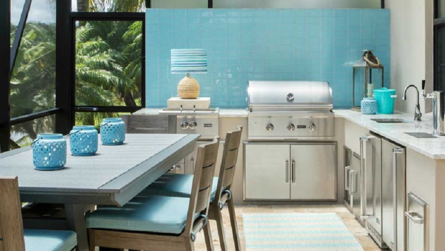 Desain Dapur dan Ruang Makan Jadi Satu Sederhana Dinding Kaca 